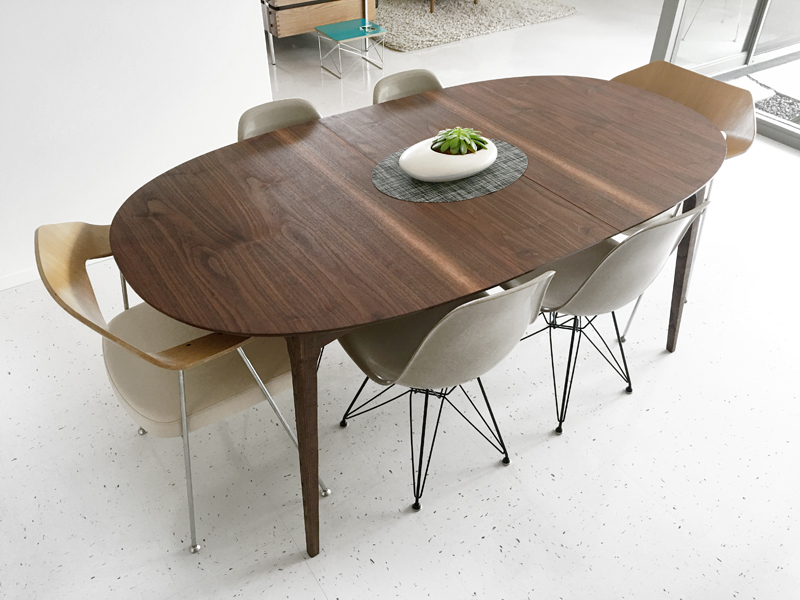 dining-table-overhead