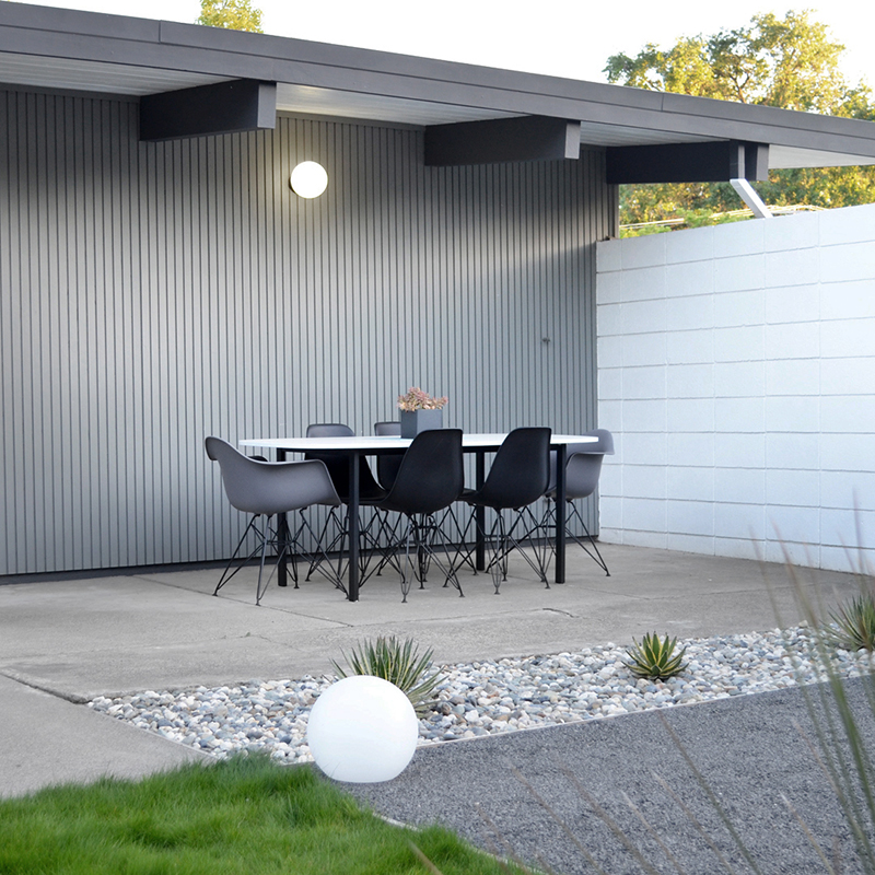 dining-area-evening