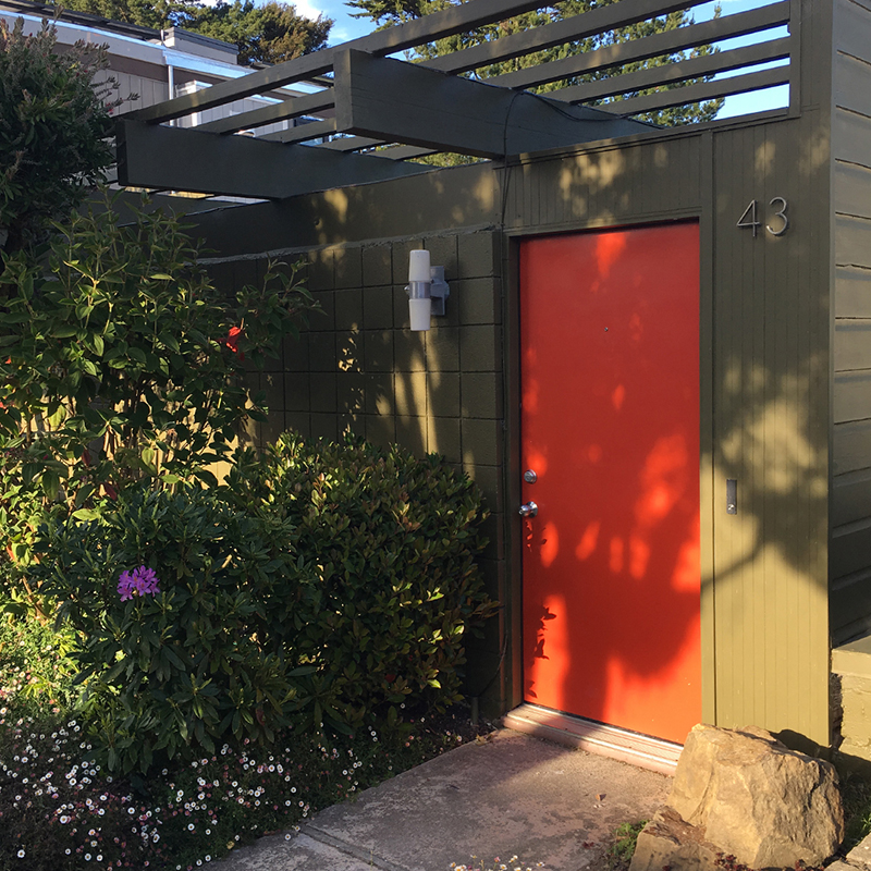 diamond-heights-eichler-red-door