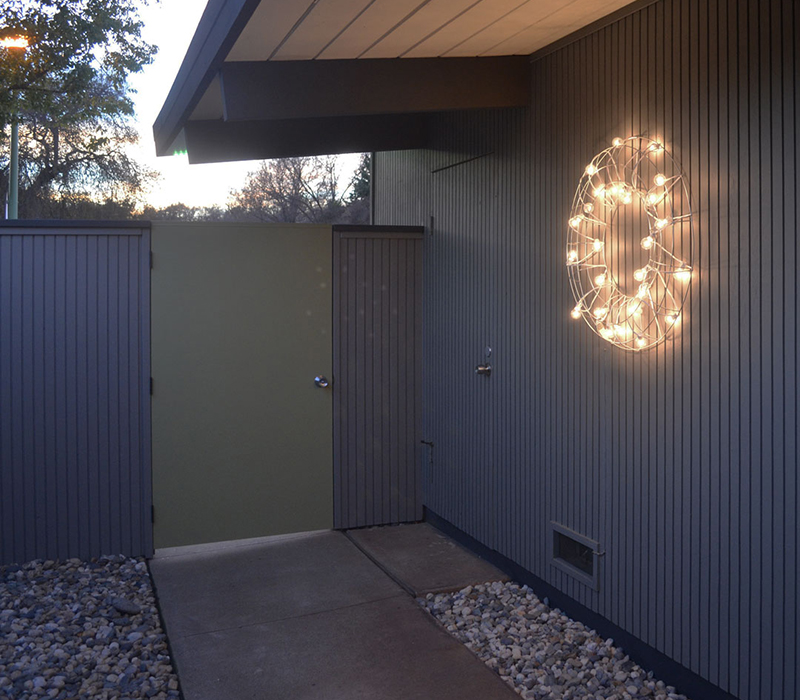 eichler-sparkle-courtyard