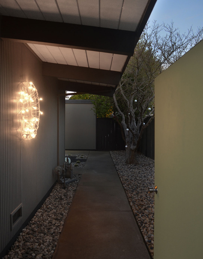 eichler-sparkle-entrance