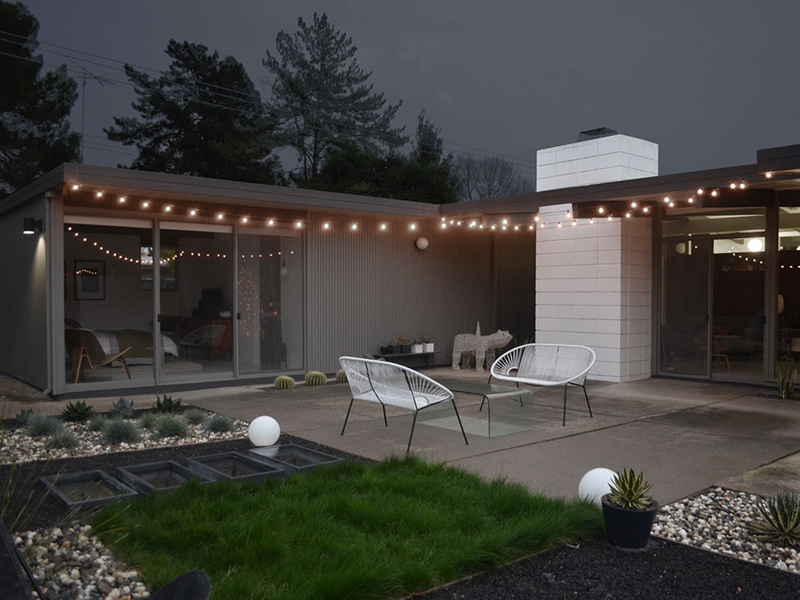 eichler-sparkle-patio-light-string